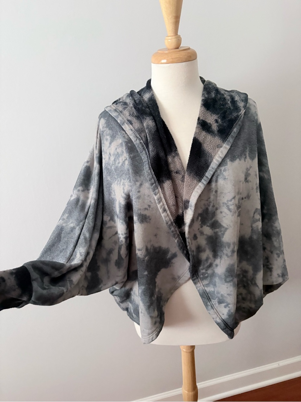 Women's Tie-Dye Cozy Hooded Jacket